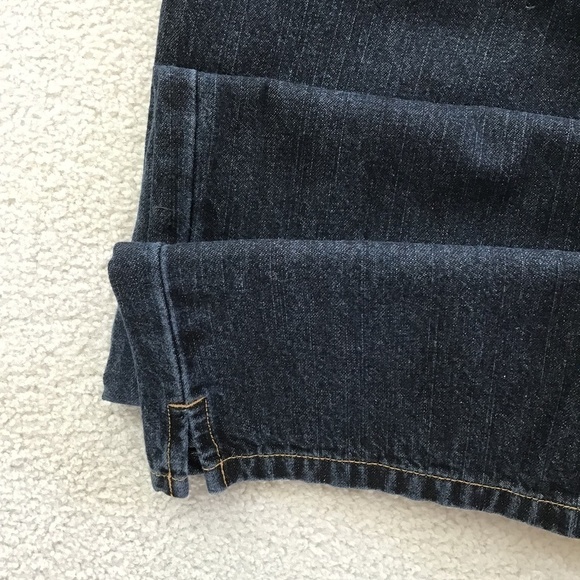 NY JEANS NEW YORK & COMPANY SIZE 8 CAPRI BLUE JEANS - Picture 4 of 7